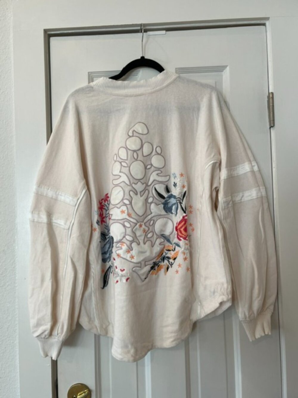 Free People Cream Embroidered Back Satin Panel Jersey Sweatshirt Small EUC